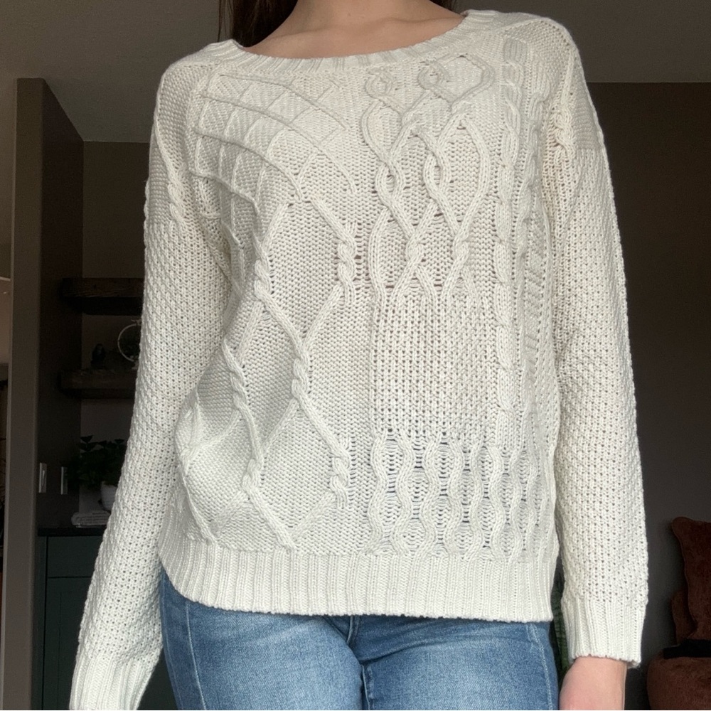 Women’s Off-White Knit Sweater